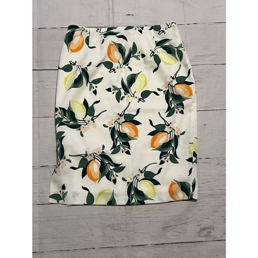 Ann Taylor Women's White Lemon Print Skirt Size 4 EUC - Picture 4 of 6